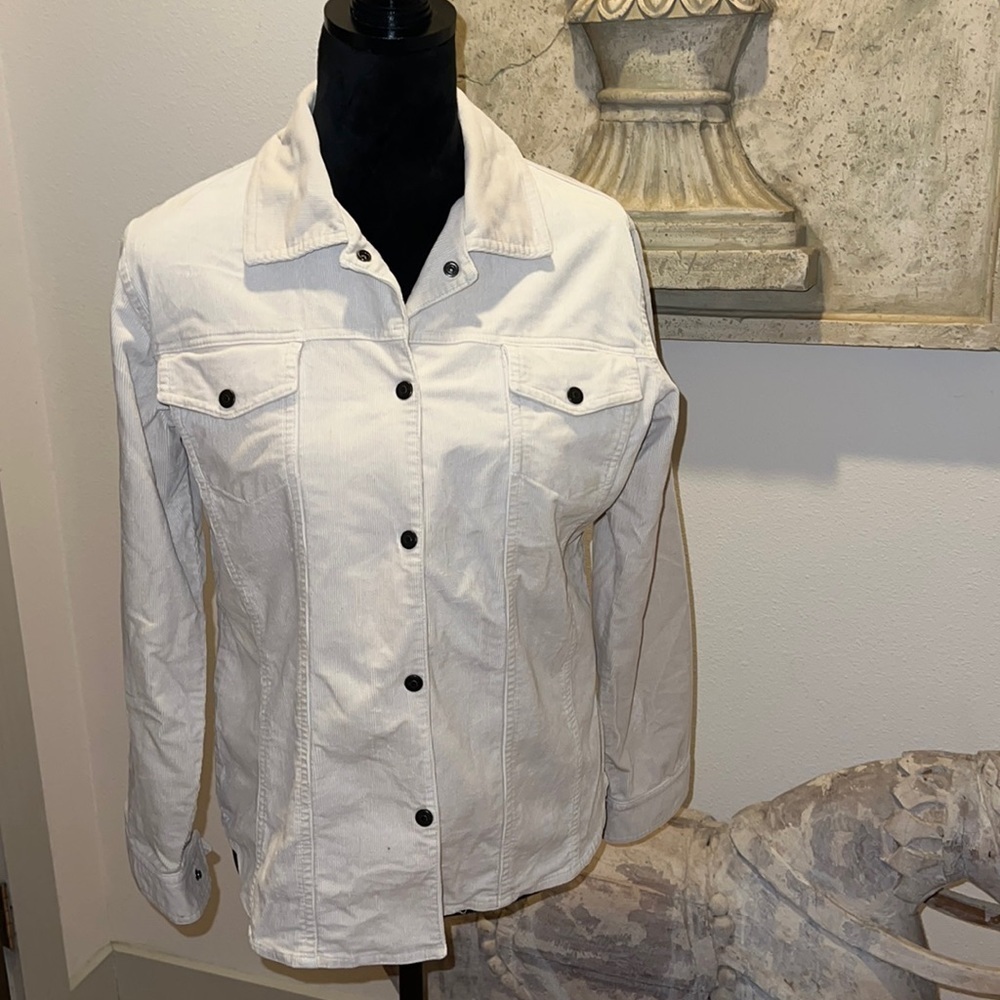 Chico’s Design ivory corduroy snap on buttoned down top blouse Sz S / 4